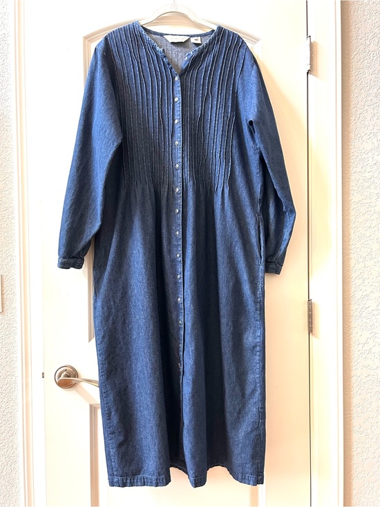 All Week Long Dresses & Skirts - VTG Denim Pintucked Maxi Full Button Down Jumper Dress. Pockets. Cottagecore. 14